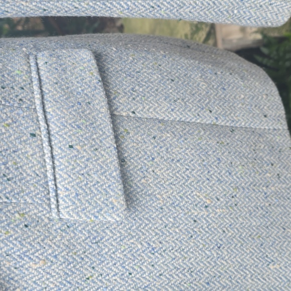 Talbots light blue 100% wool sz 12 2 button blazer. Gently worn condition - Picture 12 of 12